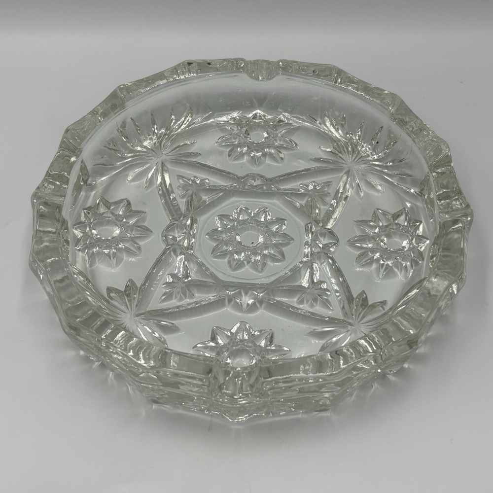Vintage Cut Glass Ashtray Lead Crystal Heavy Clear Cigar Cigarette Round Star